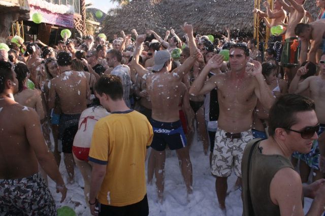 i/Kranj/Absolvent08/02-StarBeach/absolvent 1389.jpg_640.jpg